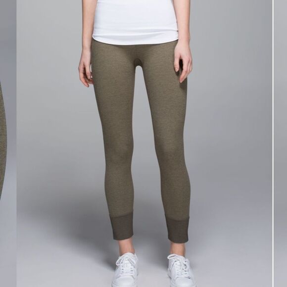 Lululemon Ebb To Street Pant
Heathered Fatigue Green - Picture 3 of 10